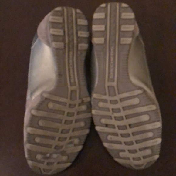 Shoes - Picture 3 of 3